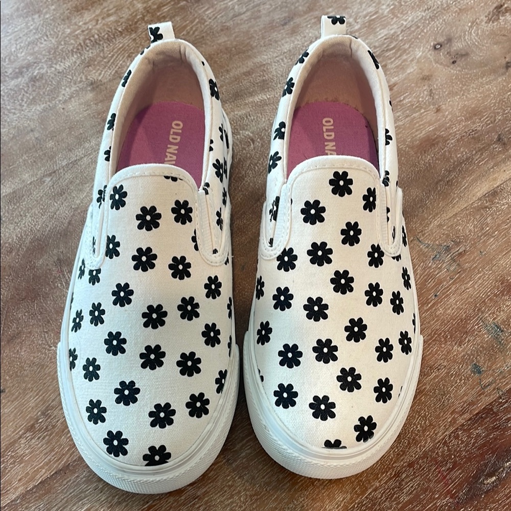 Old Navy Black and White Slip-On Sneakers